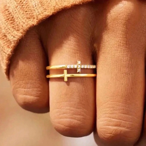 Gold Cross Cubic Zirconia Ring Size 9 - Picture 2 of 4